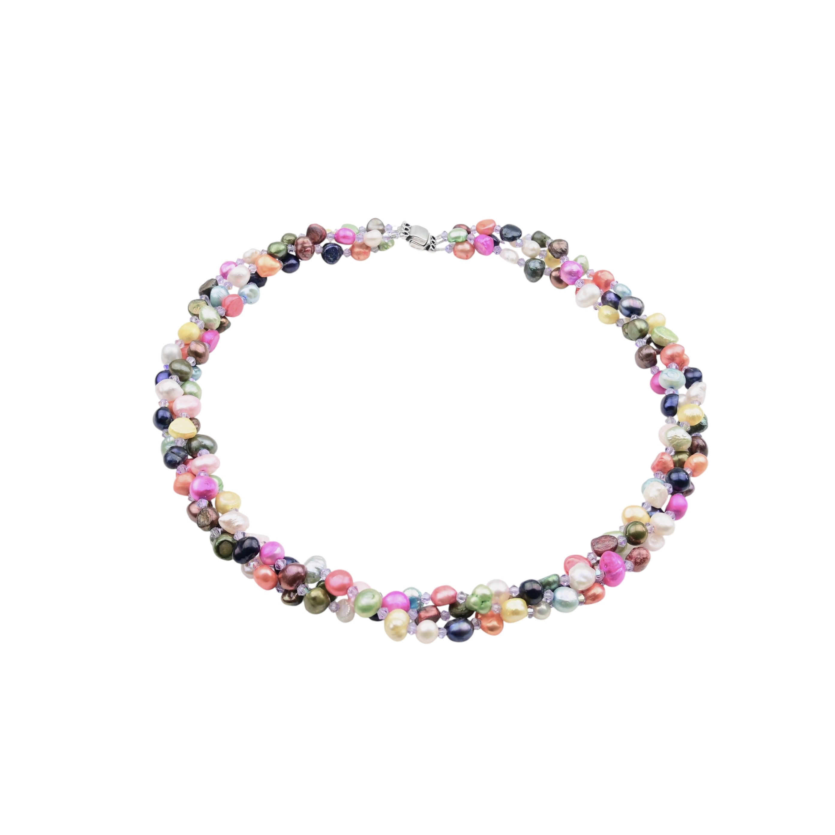 Mehrreihige Kette mit Süßwasserperlen